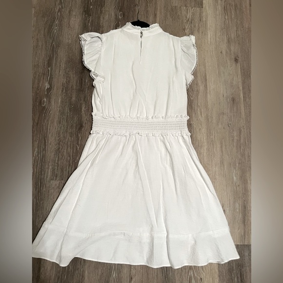 Adorable White Dress - Picture 2 of 4